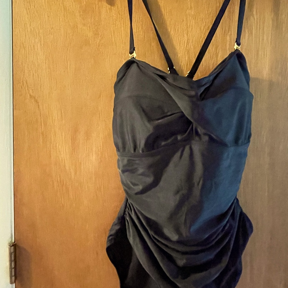 NWT Bandeau Underwire Swimsuit